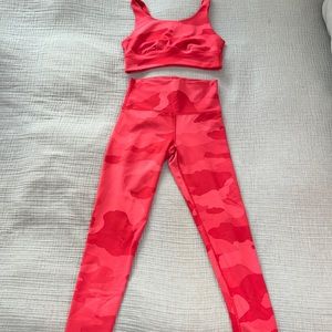 Aerie Matching Red Camo Leggings & Sports Bra